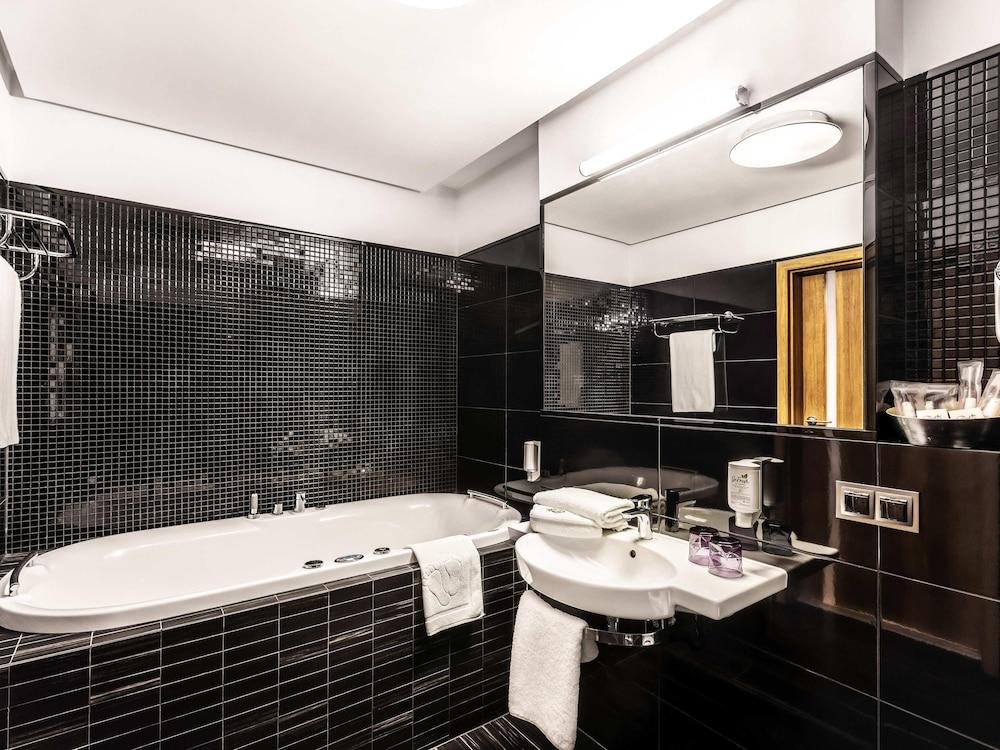 Mercure Wiazowna Brant