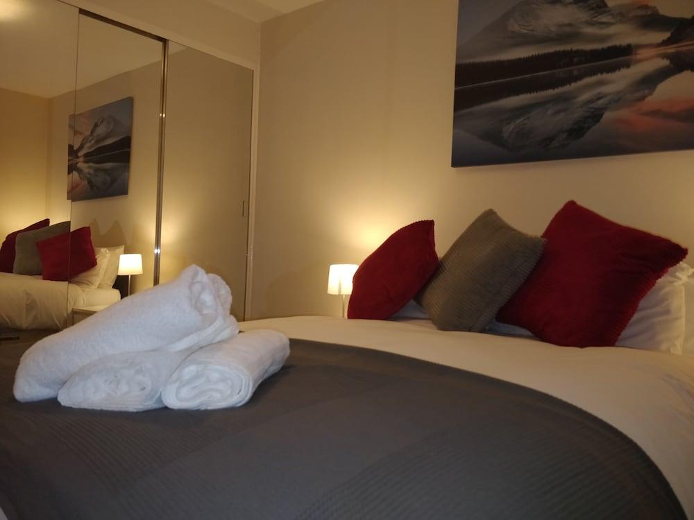 Ashburnham Apartment