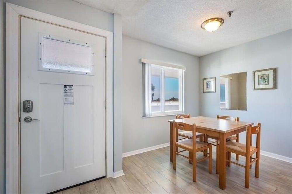 Gulf Watch 204 2 Bedroom Condo by RedAwning