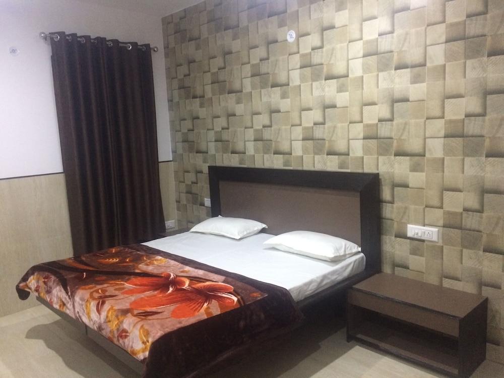 Hotel Uttam Heritage