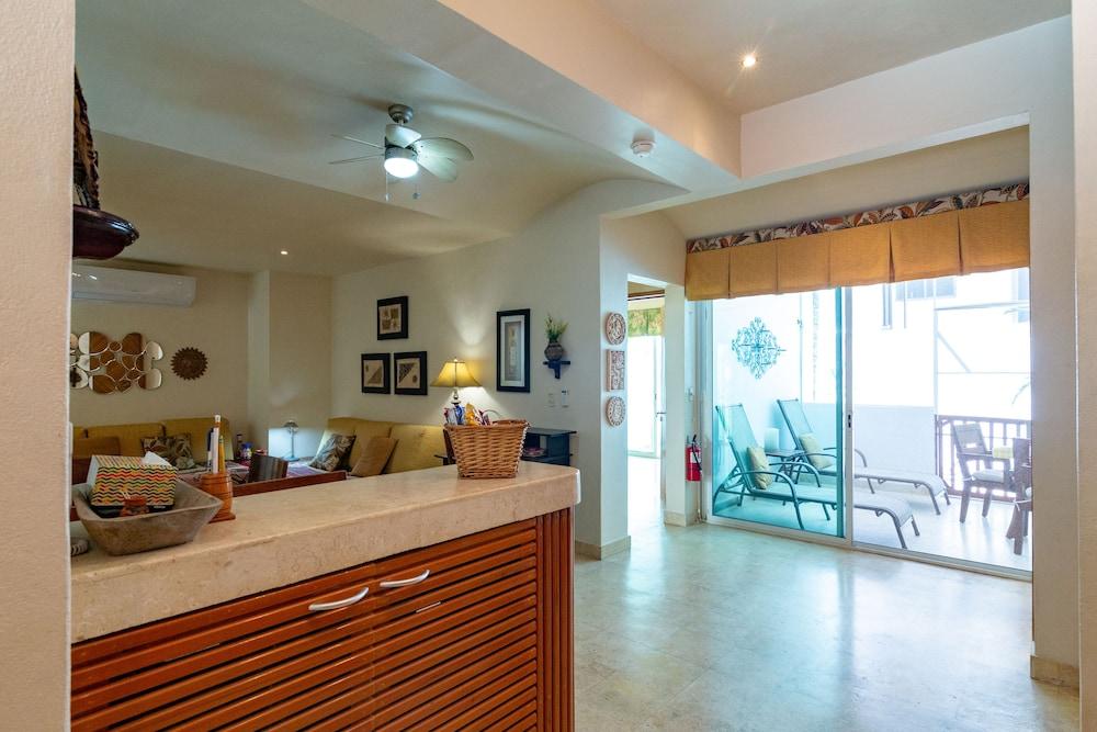 Lomas Mariposa 201 by CocoBR