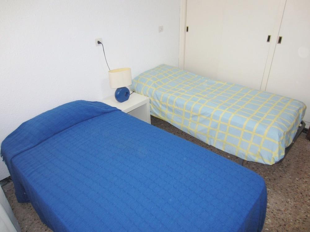 Flat one Step From La Vila de Llan?? -1774