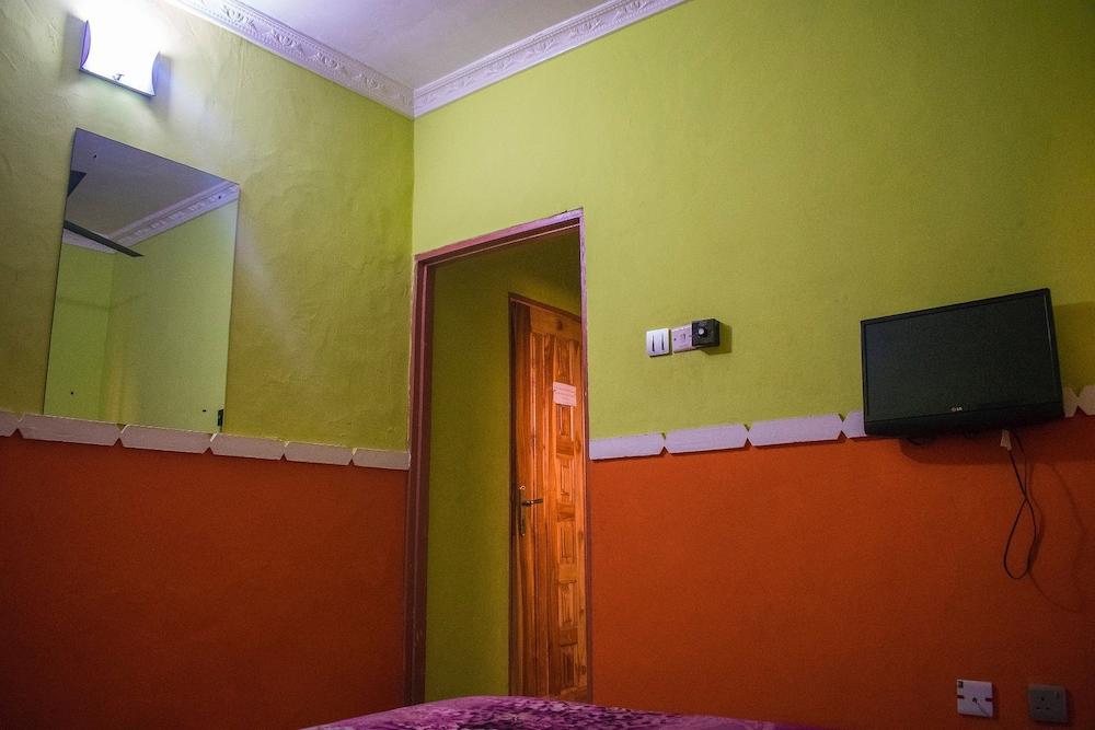 Oklarsus Hotel & Suites