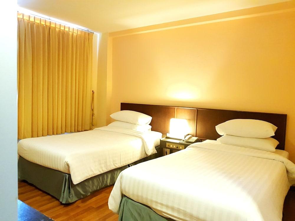 Dusit Hotel at Sakon Nakhon