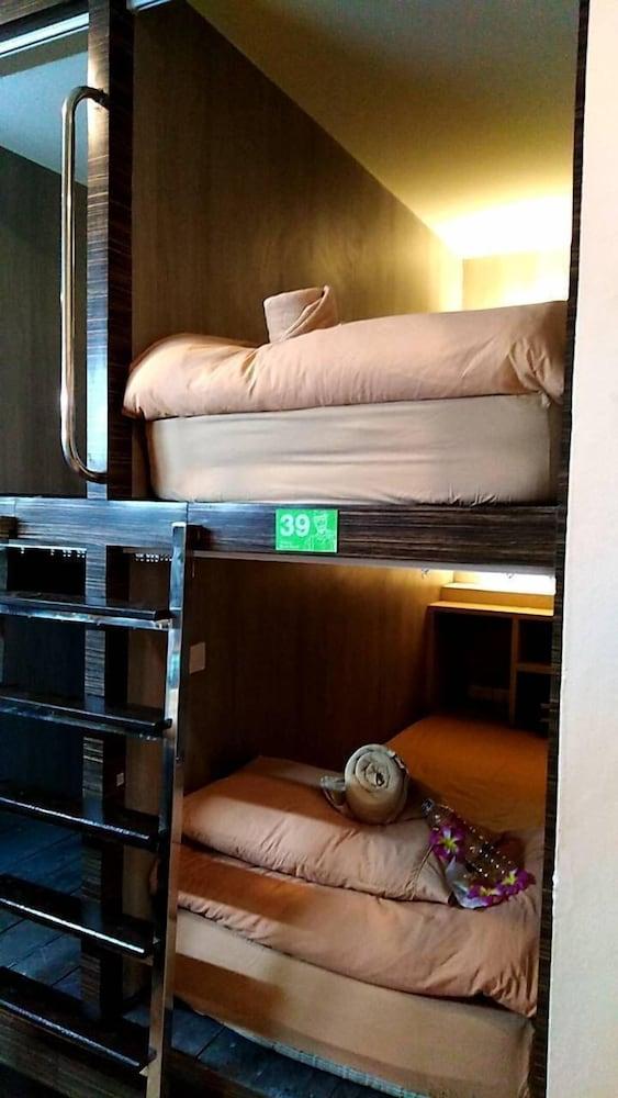 Walking Street Hostel by New Wave - Adults Only