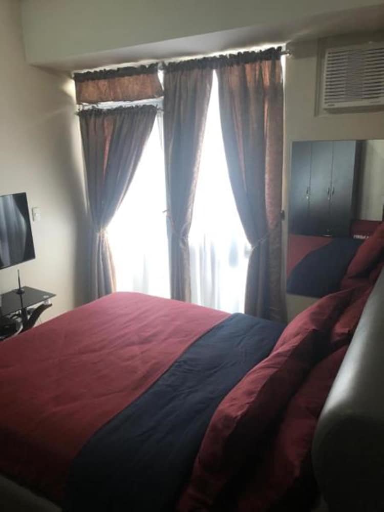 Cubao ManhattanHeights Unit 5H Tower C