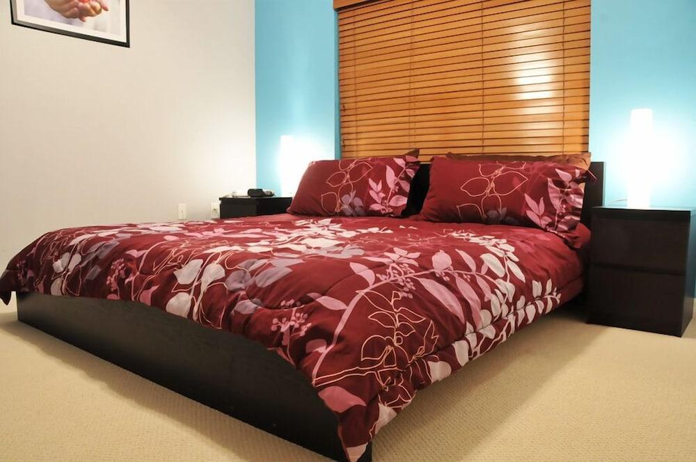 Crestwynd #1 - 3 Bed 3 Baths Townhome