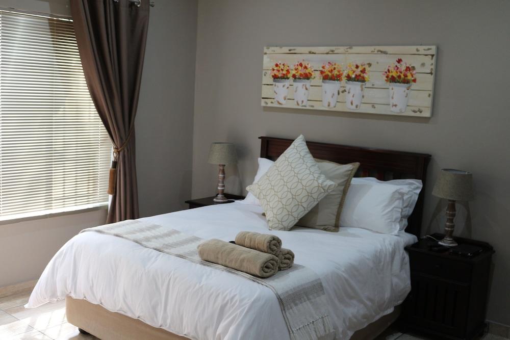 Hummingbirds Nest Guesthouse