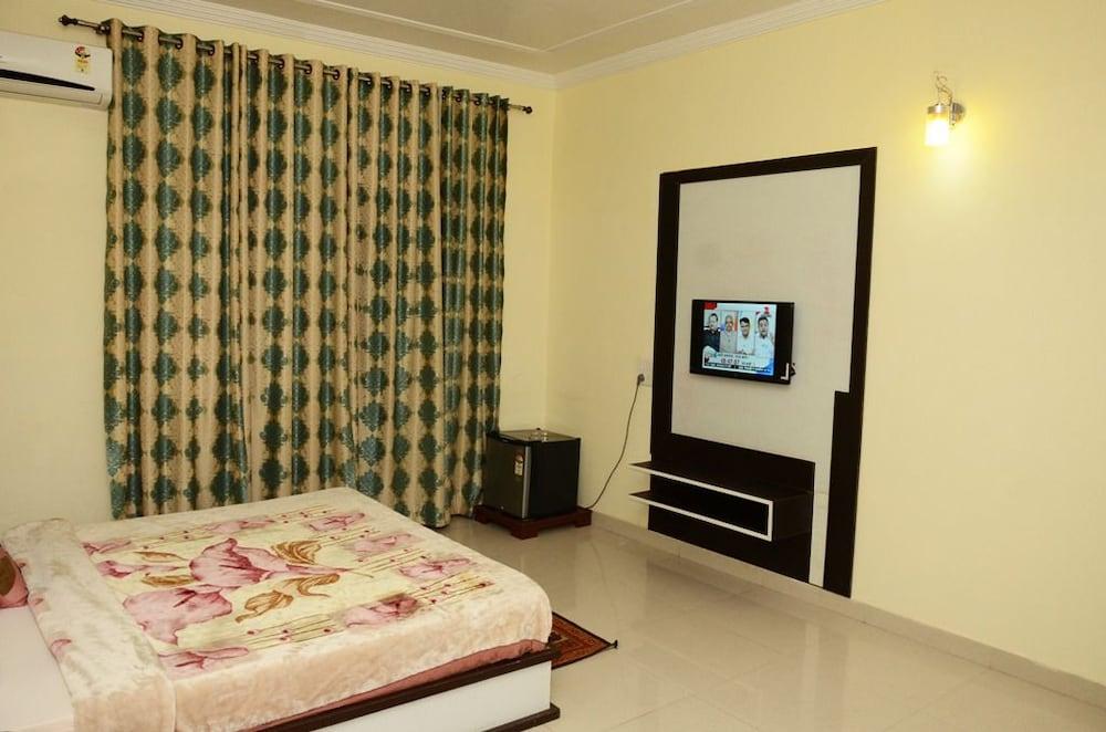 Hotel Krishna International