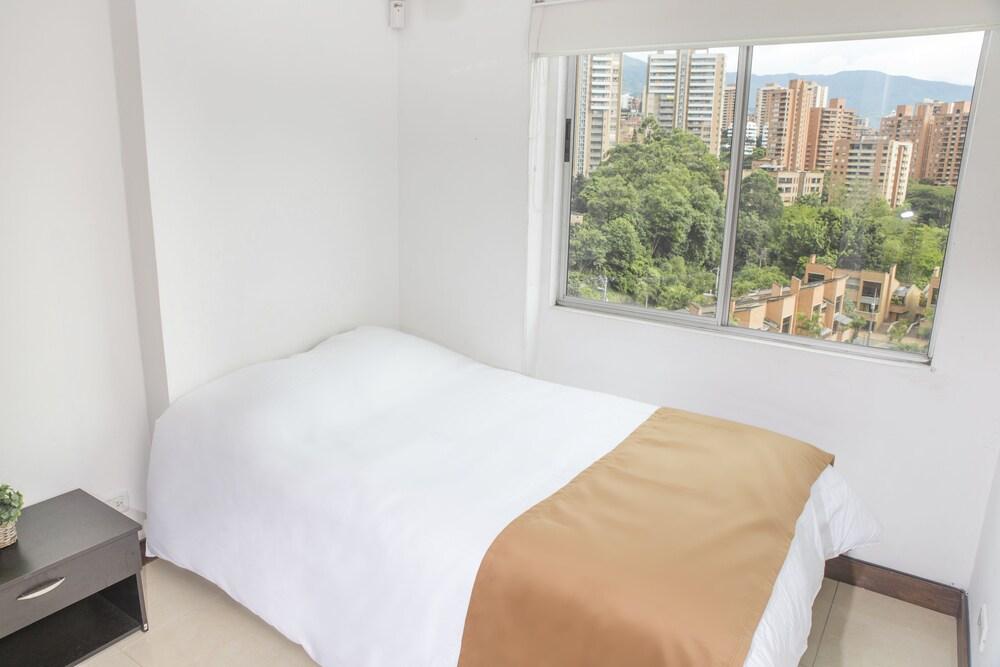 Alejandria Poblado by NOMAD GURU