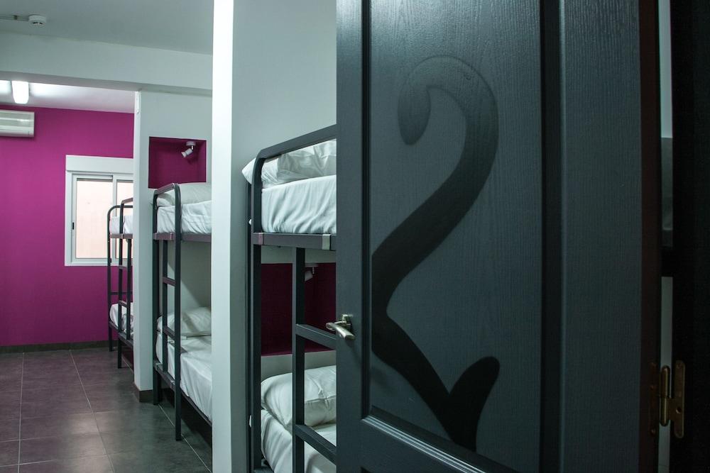 Olé Backpackers Hostel