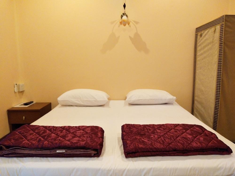 Bann Chansabai Resort