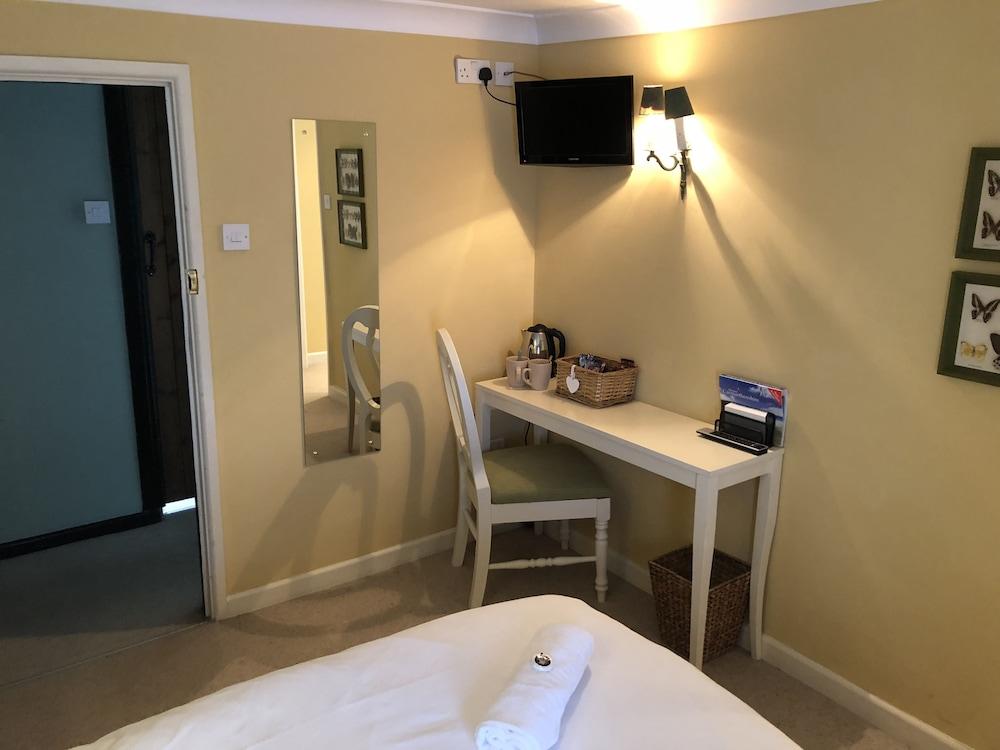 The Goose and Cuckoo