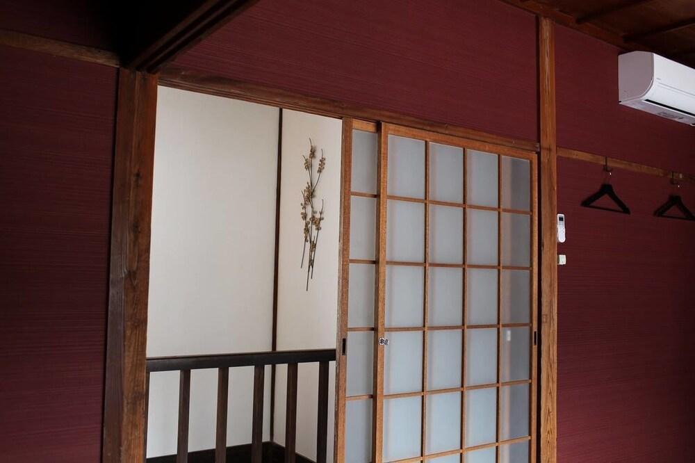 Guest House LAMP Iki - Hostel