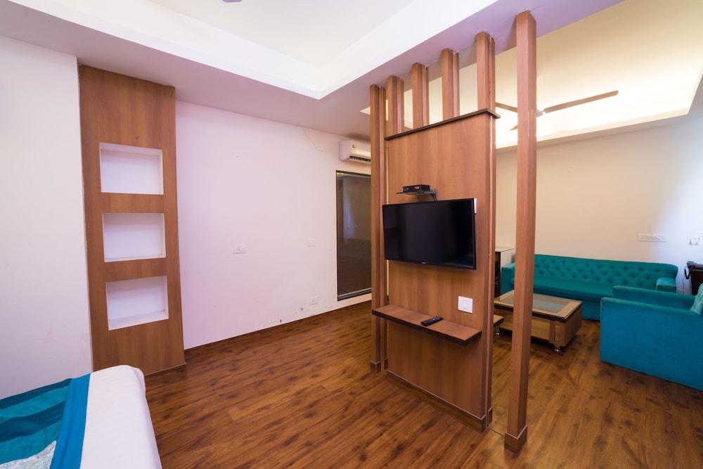 Hotel Classic Residency