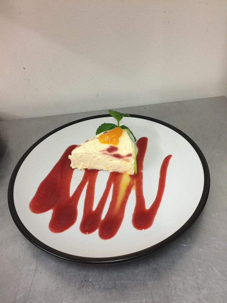 The Harvest Coaching Inn