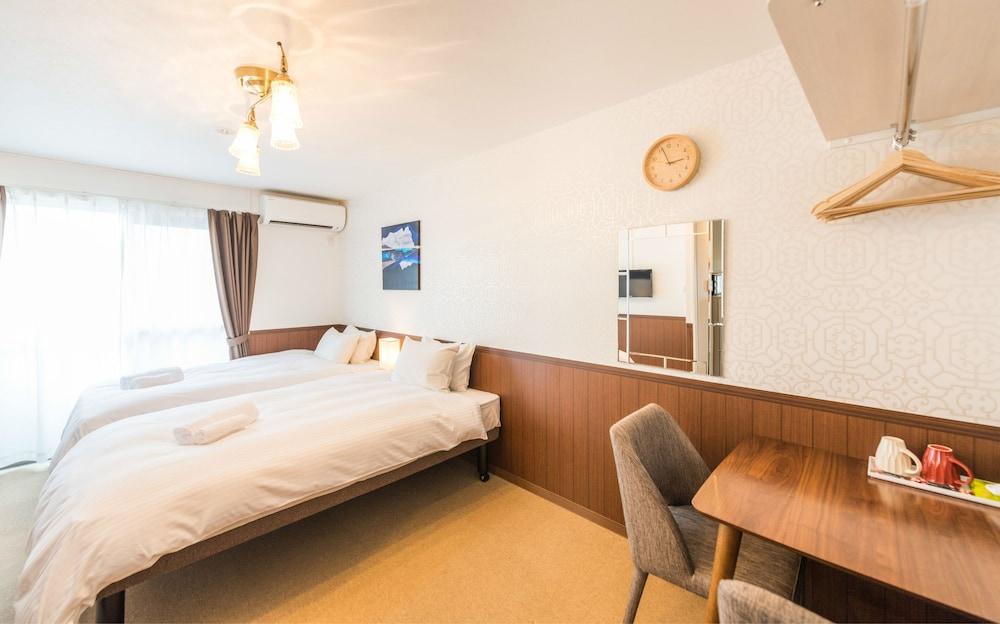 Floral Green Maple House