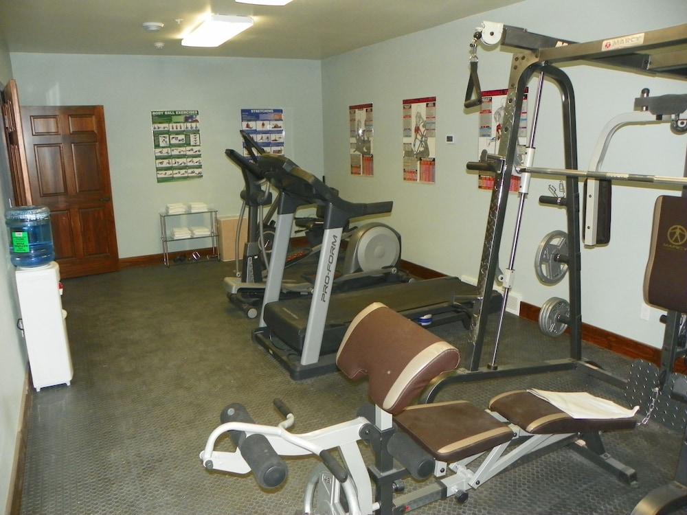 Dakota Prairie Lodge & Resort