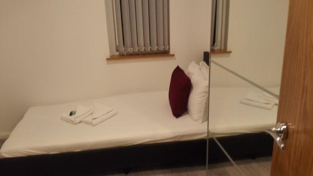 LIZZY CONTINENTAL APARTMENTS