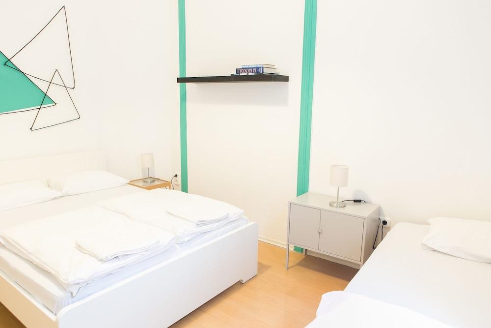 Fullhouse Ernesto II