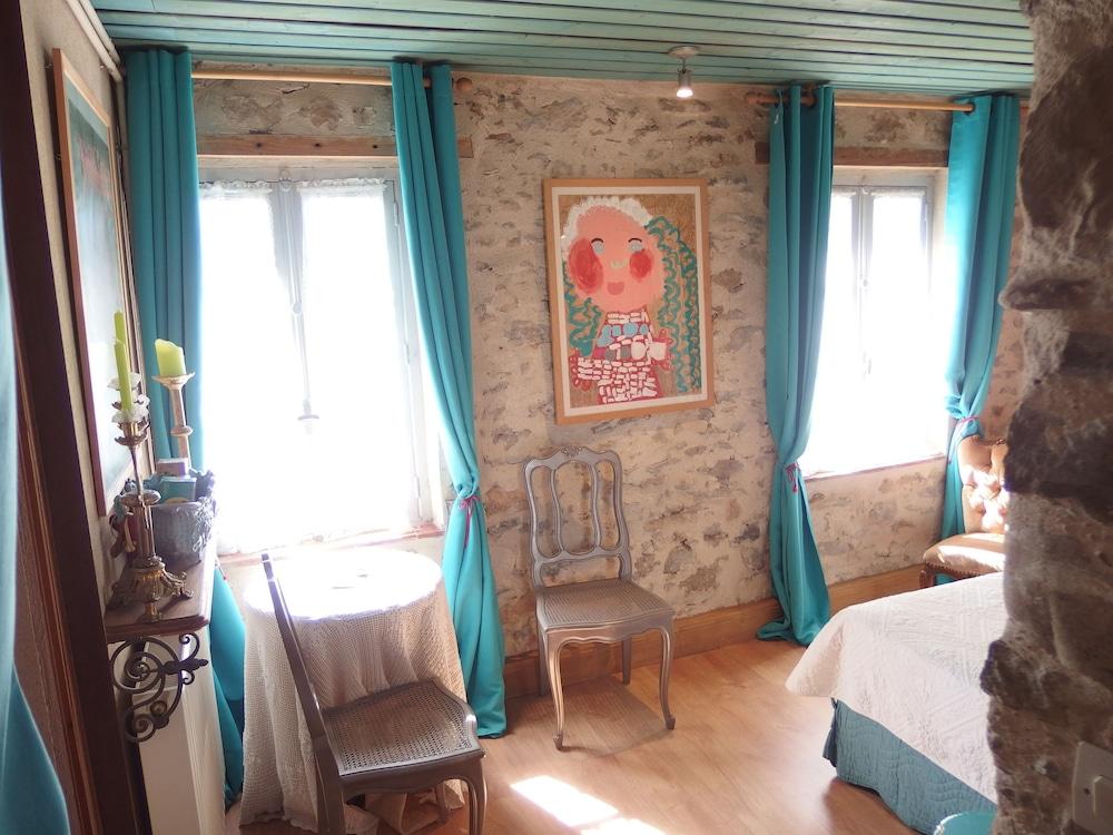 Riverside Home Cottage