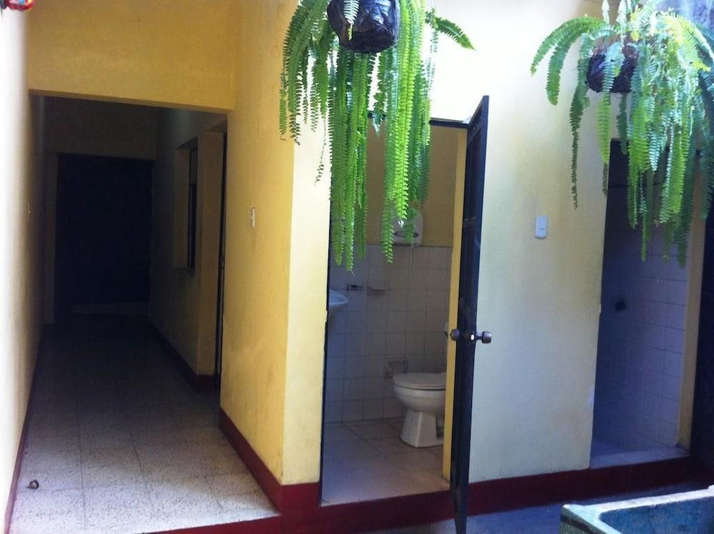 Hostal Viejo Danes Antigua Guatemala - Hostel