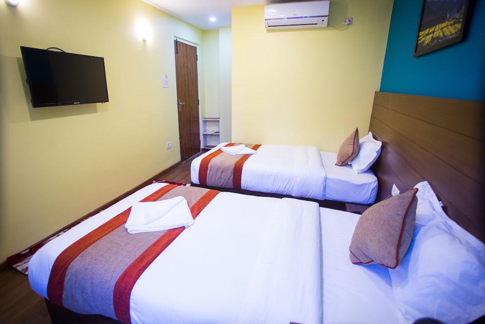 Hotel Rosemary Homes