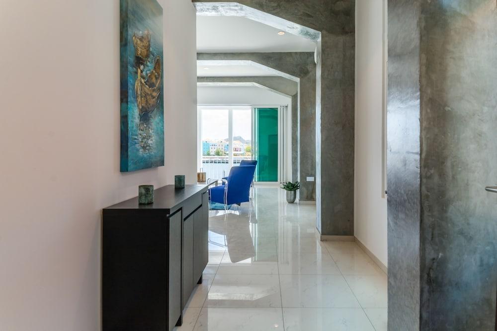 Blue Marlin - Famous Handelskade Apartment