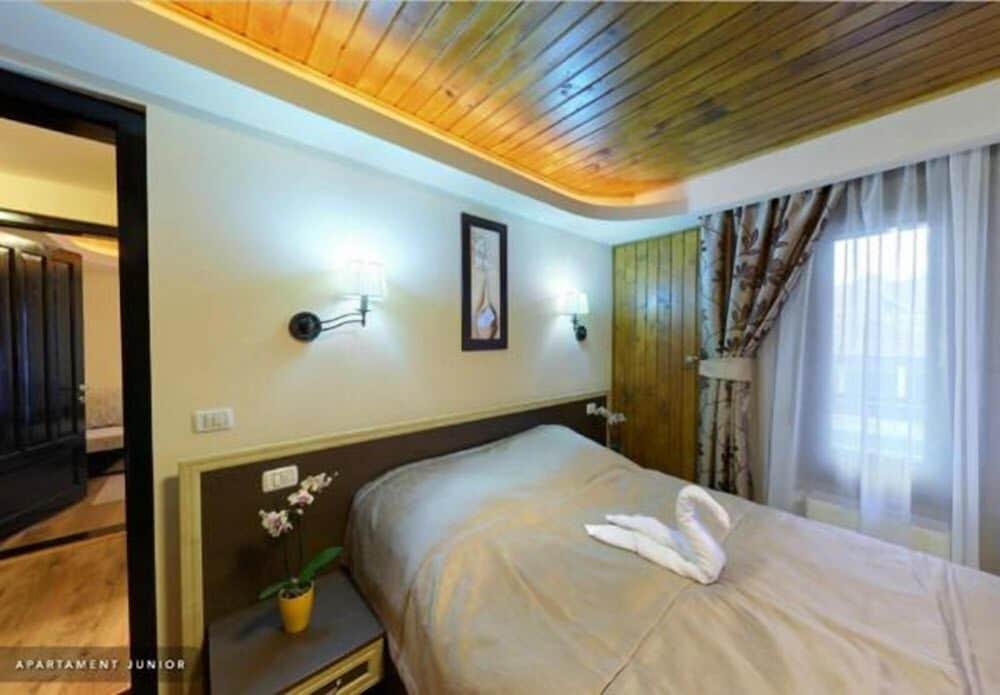 Hillden Lodge & Restaurant