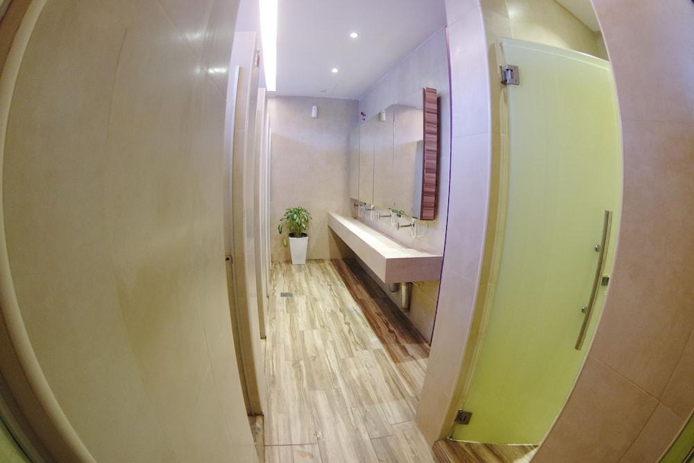 Here Hotel Dormitory