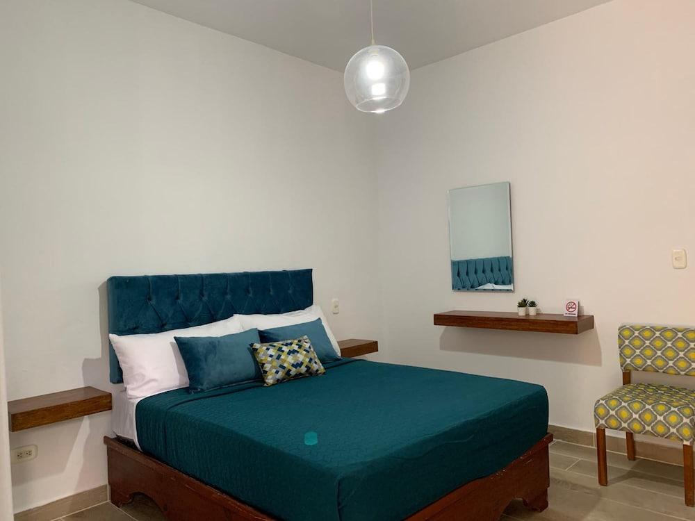 Hotel Capriccio Mare y Restaurante