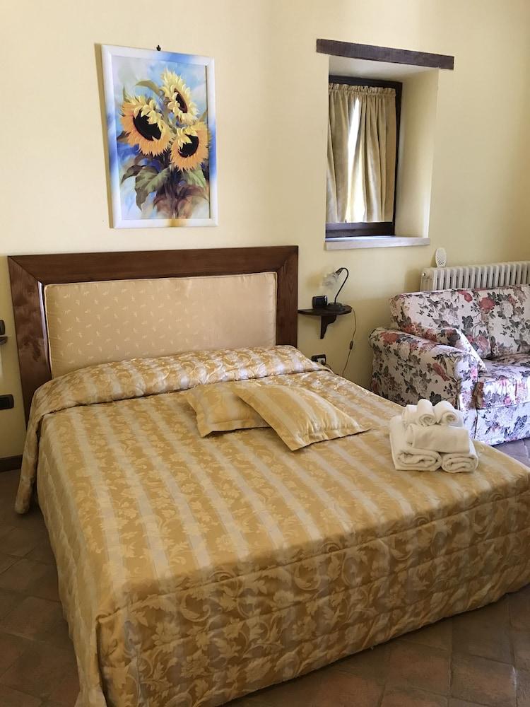 Residenza Collefiorito