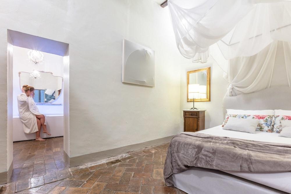 B&B dei Papi Boutique Hotel