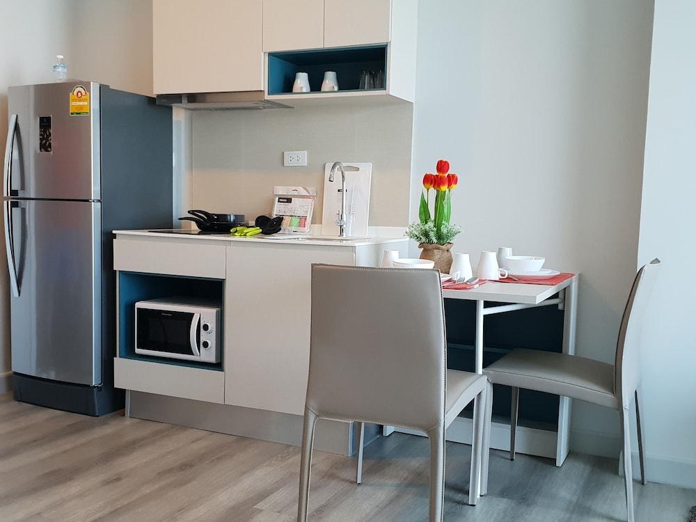 Centric Royal by Swimming Pool