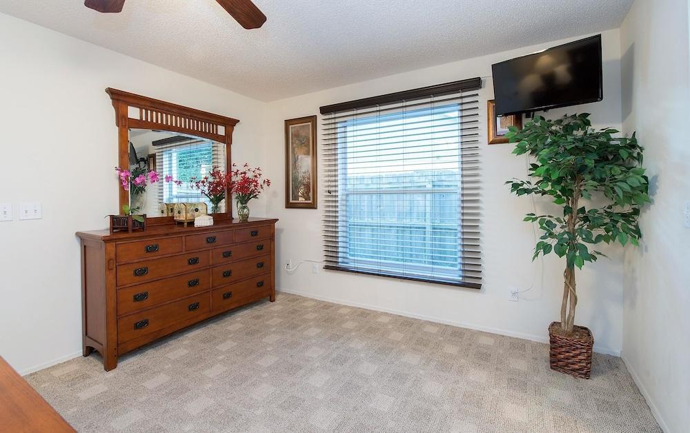 Tropical Breeze House 3 Bedroom