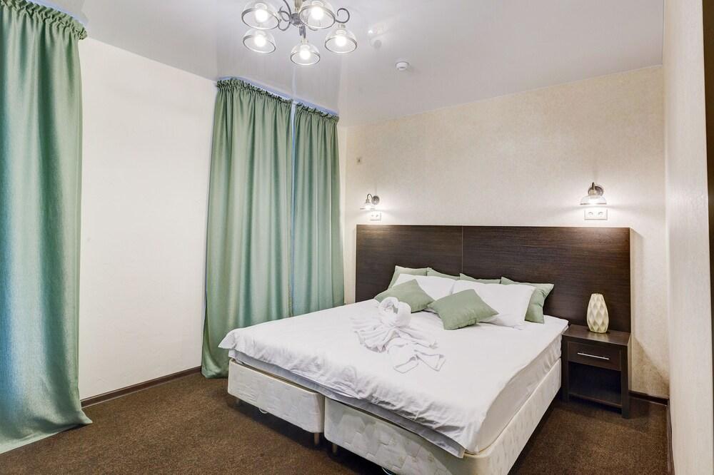 ROS HOTEL Baumanskaya