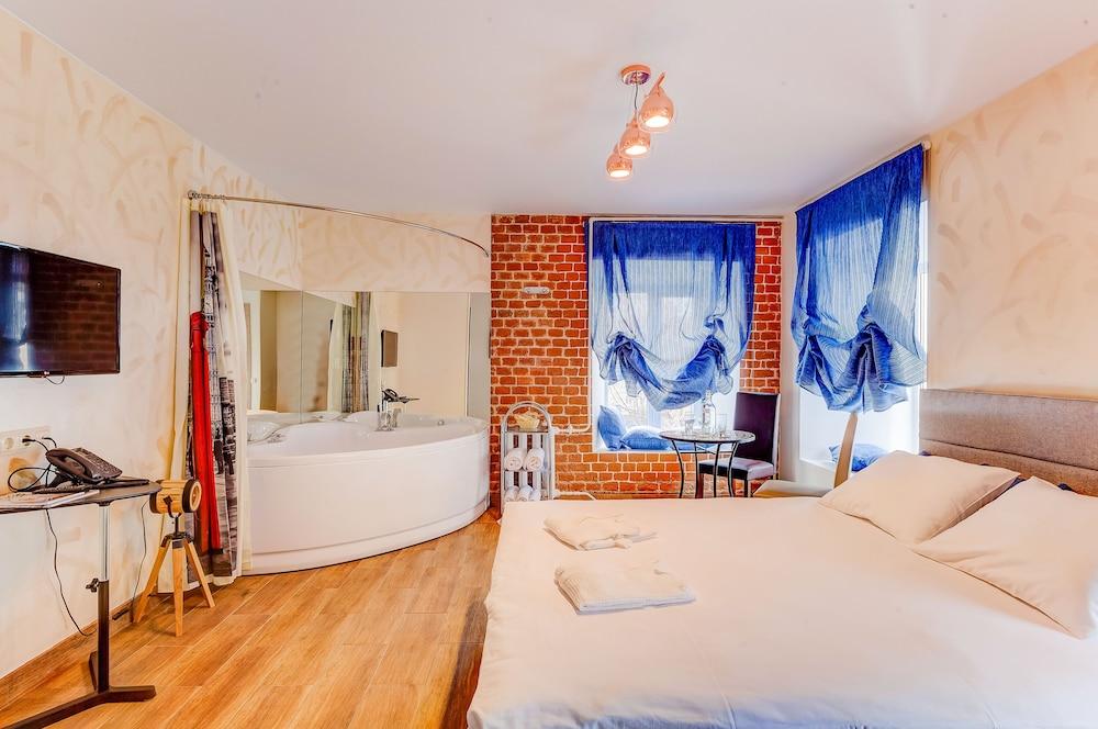 ROS HOTEL Baumanskaya