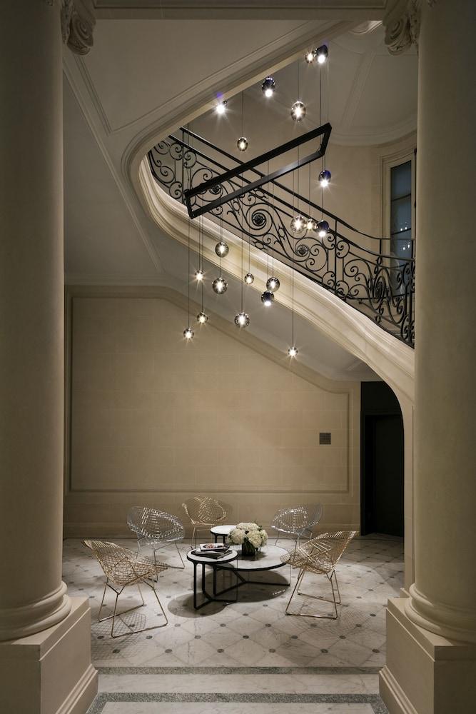 La Clef Champs-Élysées Paris by The Crest Collection