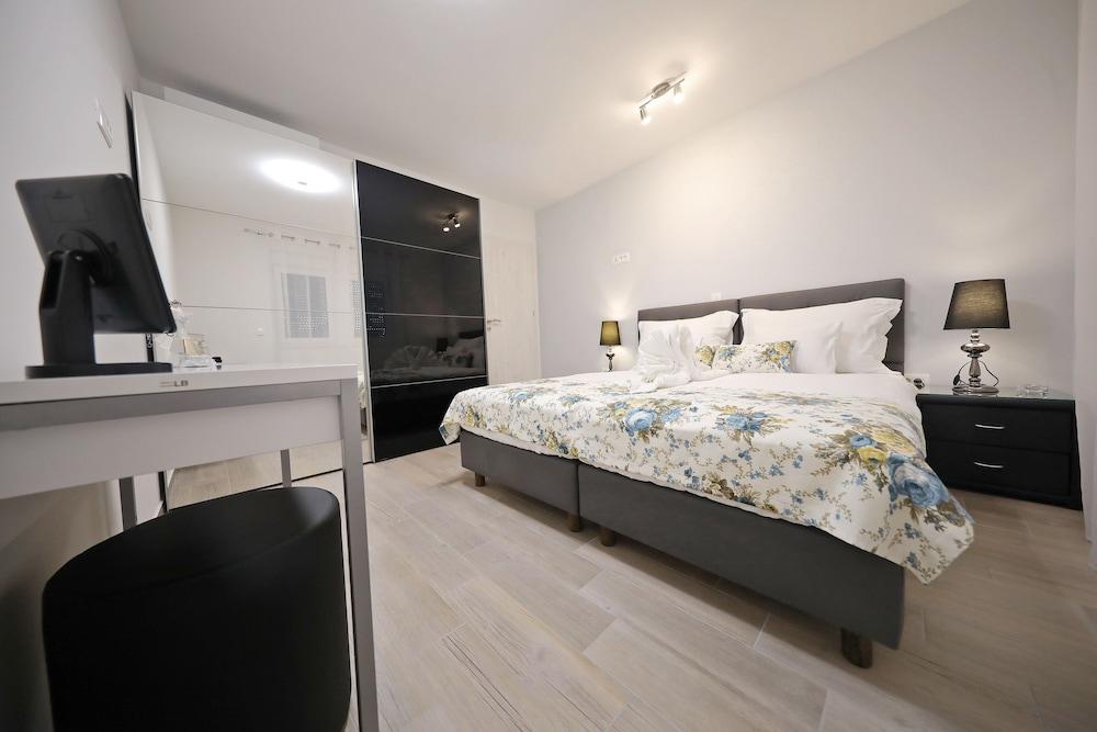 Luxury Majpruz Suites