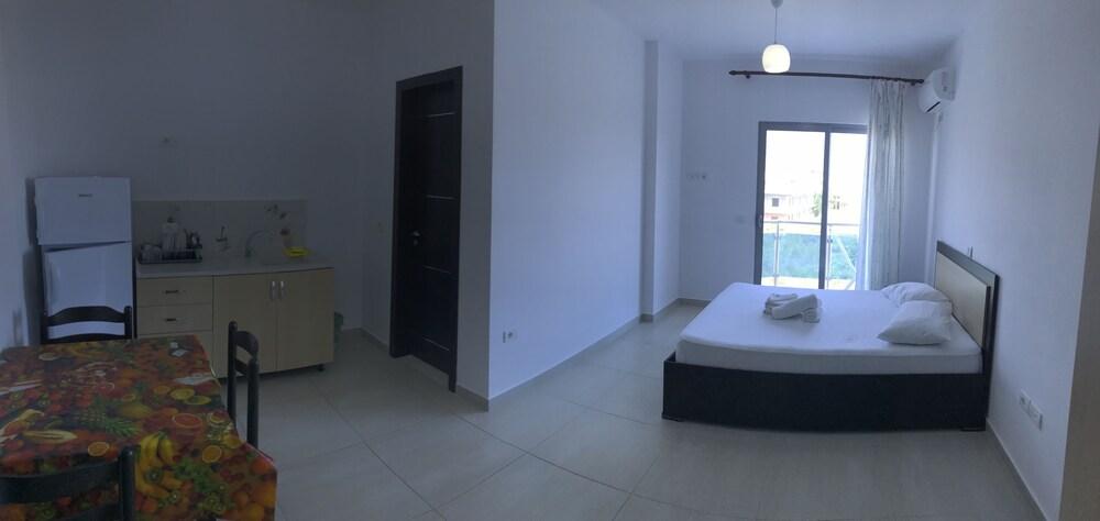 Hotel Viktoria Velipoje