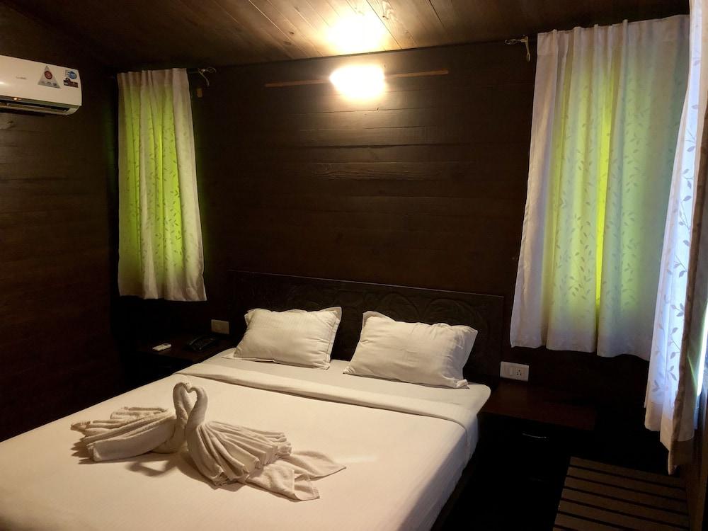 Mandrem Village Resort