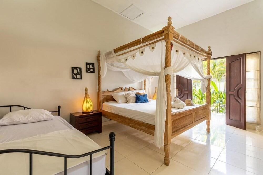 Seminyak Seagrass Villa