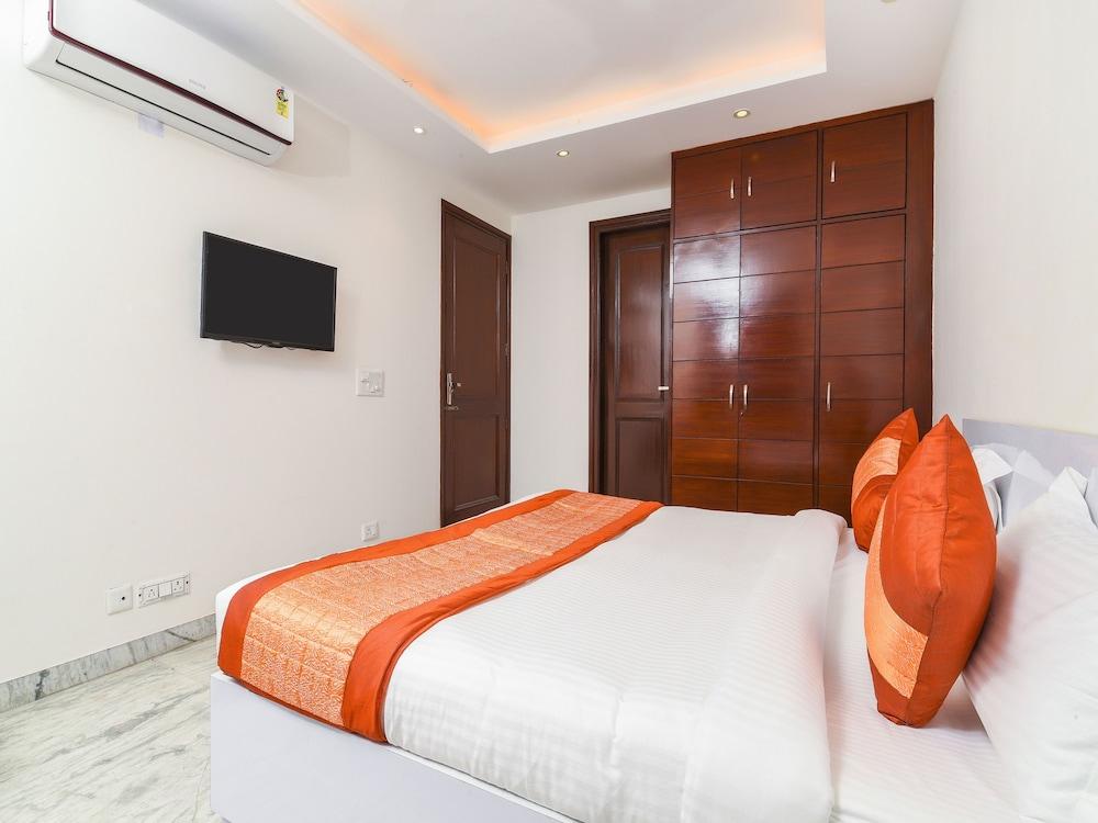 OYO 15623 Golden Crystal