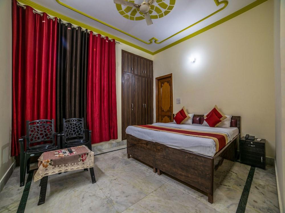 OYO 14246 Onella Rooms
