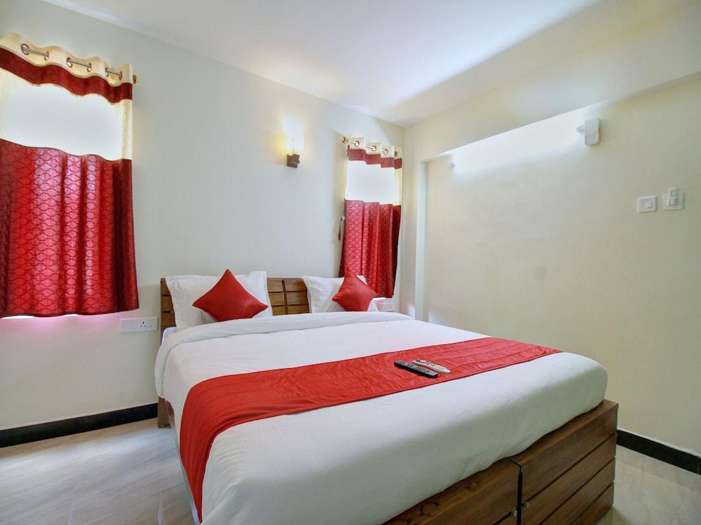 OYO 14240 MOHAN RESIDENCY