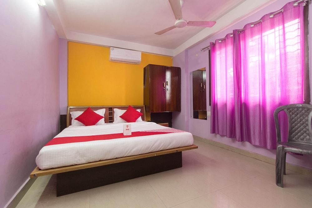 OYO 14200 Hotel Oasis