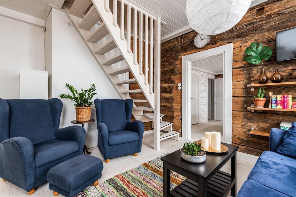 Pikisaari Guesthouse