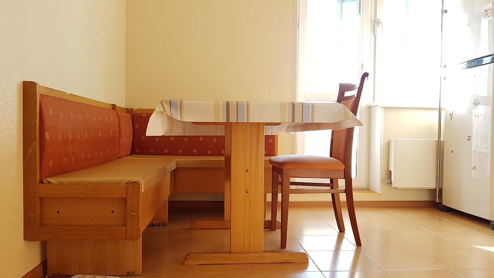 DeLuxe Apartment Dmitriya Ulianova