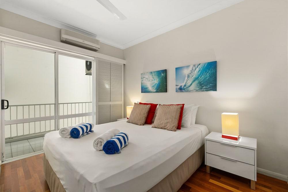 Beachfront Apt In Alamanda Beachfront Resort 25