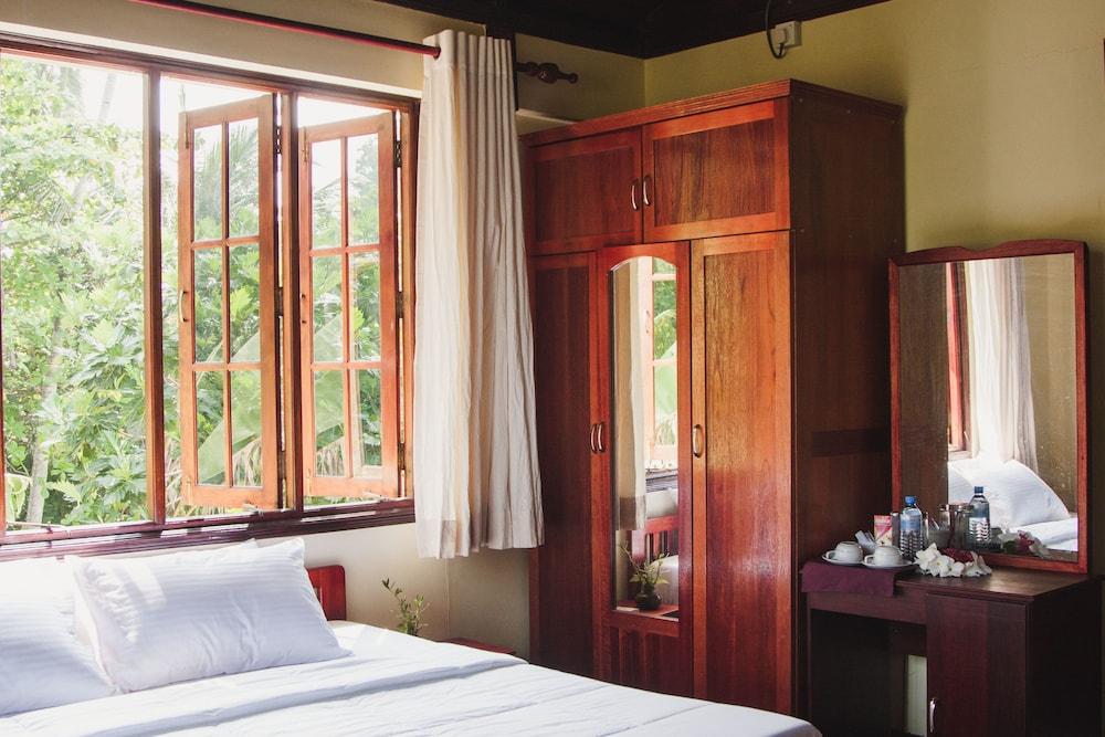 Gurahaana Guest House